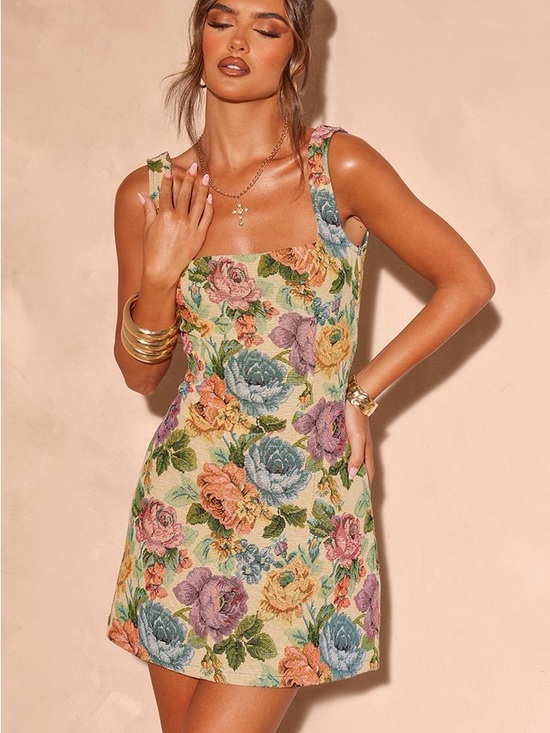 PrettyLittleThing Dresses & Skirts - NWT PrettyLittleThing Floral Square-Neck Mini Dress | Size 4